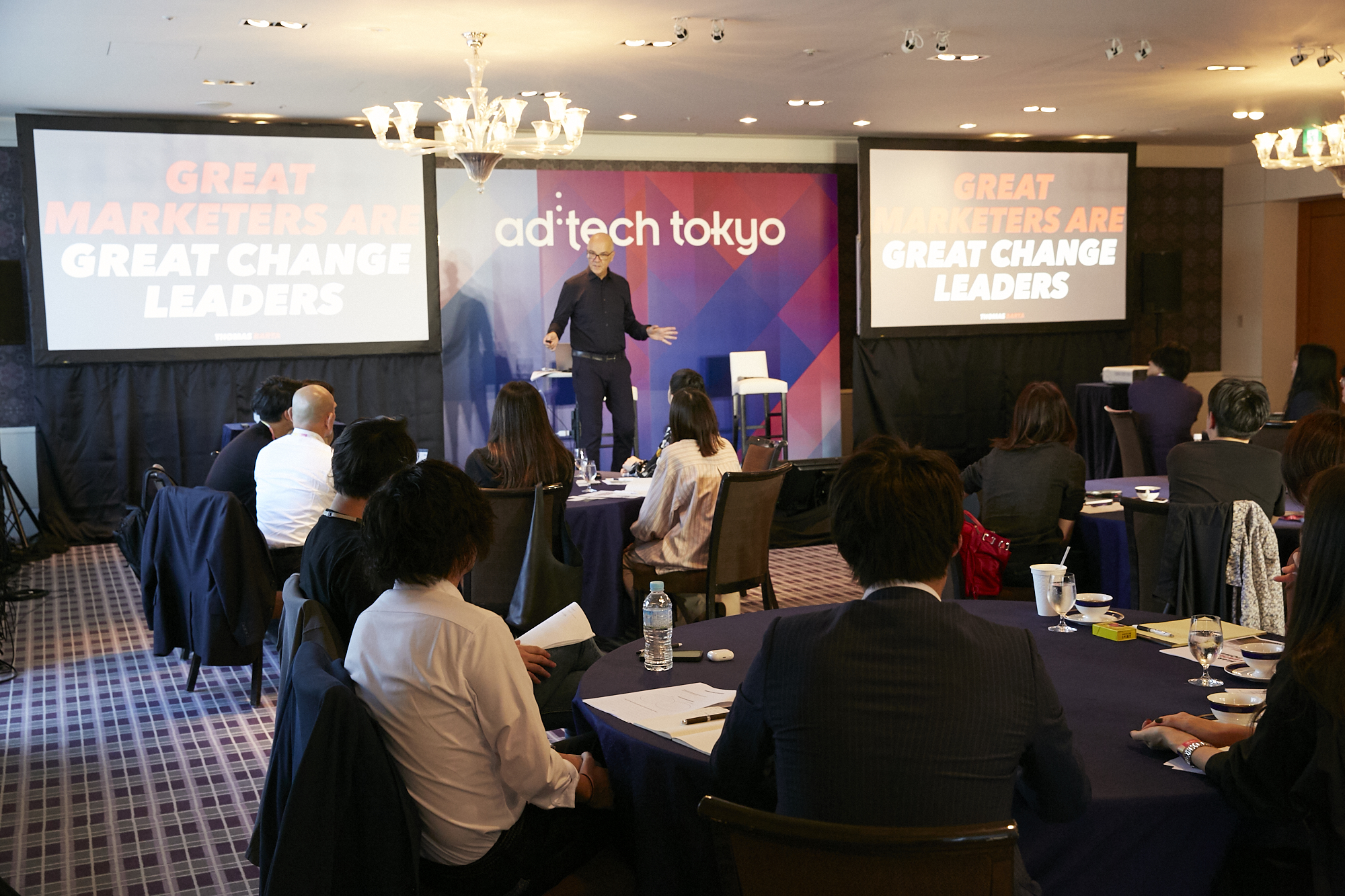 change-leader-workshop-thomas-barta Thomas Barta speaking to senior marketers about change leadership at adtech Tokyo.